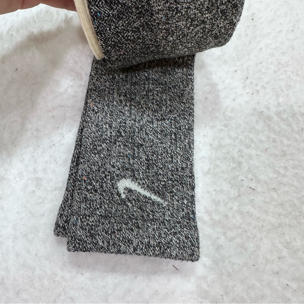 Nike Socks - Picture 3 of 8